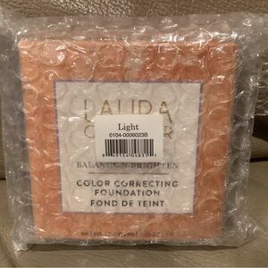 Laura Geller Baked Balance N Brighten Color Correcting Foundation 9g LIGHT NIB